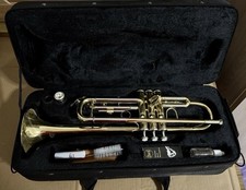 Trumpet Bach TR650 + Mouthpiece Bach 7d