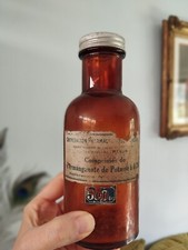 Ancien flacon de pharmacie permanganate de potassium