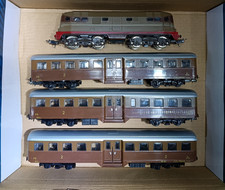 Treno H0 Lima FS D341 + 3 carrozze Corbellini Hachette