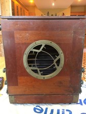 Antica macchina fotografica