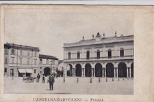 CASTEL SAN GIOVANNI: Piazza