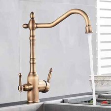 Antico rubinetto del lavabo