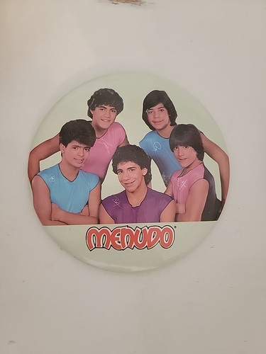 Vintage pinback button menudo - vintage,