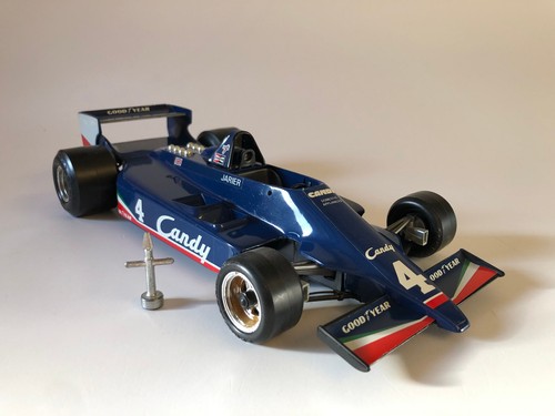Bburago 2107 tyrrell 009 - 2107,