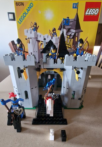 Lego castle 6074 black - lego,