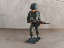 FANTE CON MITRA - SOLDATINO -  XILOPLASTO  MADE IN ITALY   (5051)