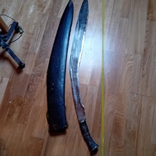 Antique kukri machete/sword