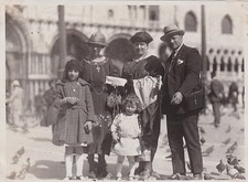 LOTTO N° 3 FOTOGRAFIE FAMIGLIA IN VACANZA A VENEZIA ANNI '20  32-1