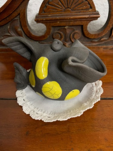 Statuina pesce felice ceramica