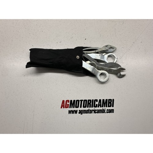 Kit atrezzi uso manutenzione - e,