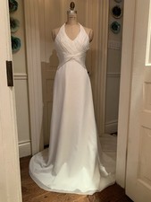 Pronovias Wedding Gown