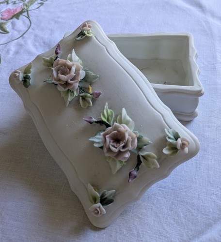 Scatola porcellana capodimonte - porcellana,