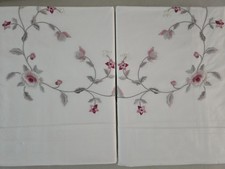 Set Lenzuola ricamate in puro