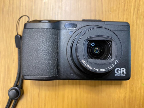 Ricoh digital - gr, iv