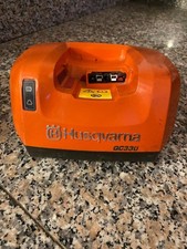 CARICABATTERIA HUSQVARNA QC330