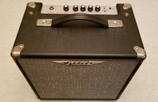 Amplificatore combinato basso