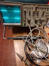 Digital Storage Oscilloscope TEKTRONIX 2230 100MHZ 2 CANALI CON SONDE