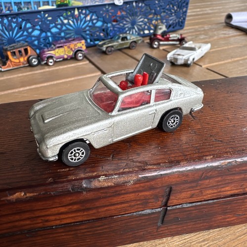 Corgi 1979 aston martin db6 - corgi,