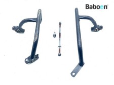 Staffa cascante blocco motore