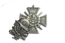 Lotto Di Deux Distintivi