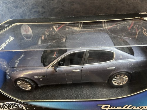 Hot wheels scala diecast - hot, 1/18