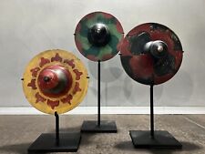 Set di Trottole Artigianali in Legno di Lombok - Decorazioni Dipinte a Mano