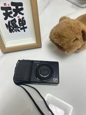 Ricoh GR Digital I 8,1