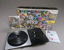 Giradischi e gioco DJ Hero in