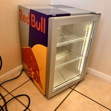 Red Bull Medium Cooler usato