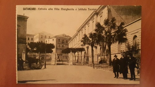 Catanzaro entrata villa - catanzaro,