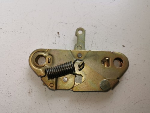 150 chiusura cofano - 37/150,