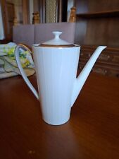 Servizio da caffè  in porcellana con bordo in oro - 12 tazzine