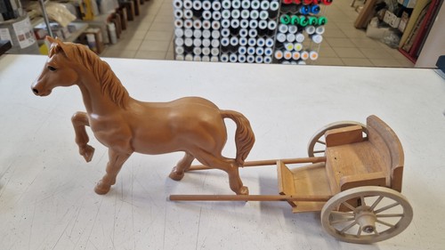 Cavallo con calesse plastica - con, e