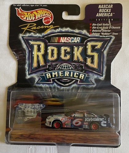 Hot wheels racing - nascar, rocks
