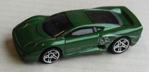 Hot wheels jaguar 220 - jaguar, verde