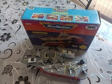 Portaerei Micromachines Play set Marca GIG con Box e Lotto di Micro Machines!