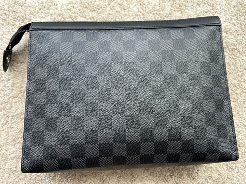 Pochette louis vuitton voyage - louis,