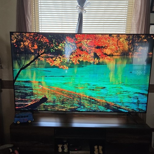 Samsung near perfect - tv,