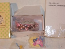 Tonner Convention, Amelia ditale, bolle e fiocchi set da bagno NRFB 515-109