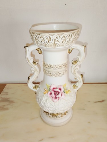 Vaso bianco capodimonte con - vaso, di