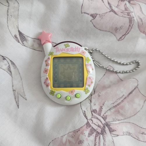 Tamagotchi bianco con - tamagotchi,