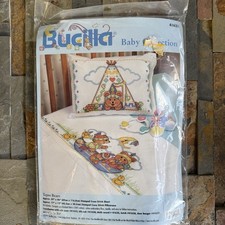 Bucilla 41623 Tepee Bear timbrato punto incrociato lenzuolo e federa orso culla carina