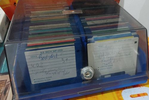 Scatola floppy per 120 - , dischi