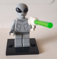 LEGO MINIFIGURES SERIE 6 ALIENO CON FUCILE LASER RARO, BELLO E OTTIMO..!!!