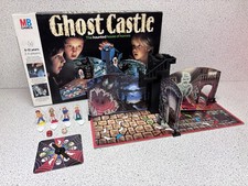 Vintage "CASTELLO FANTASMA" La casa infestata degli orrori. By MB Giochi 1985. Completo.