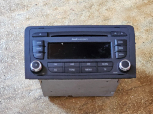 Audi line autoradio - 8p,