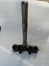 PIASTRA FORCELLA INFERIORE