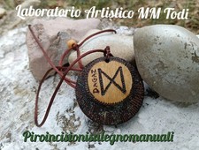 Amuleto Runa Dagaz pirografia artigianale su legno simbolo spirituale
