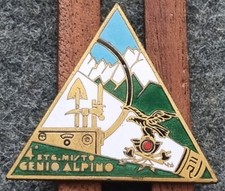 R.E.I. BADGE 4th MIXED
