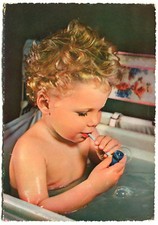 BAMBINI CHILDREN, 11, BIMBA FA BOLLE DI SAPONE, 1952